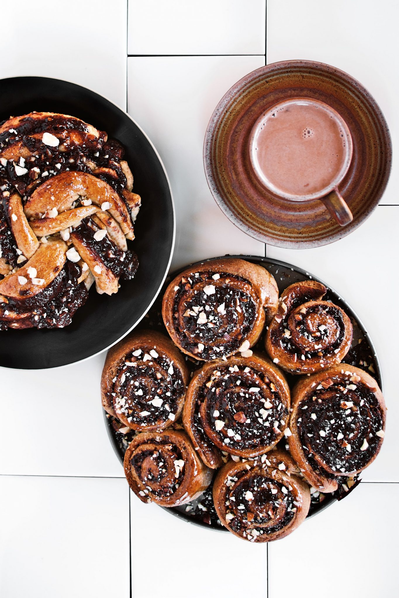 chocolate-hazelnut-swirls-and-knots