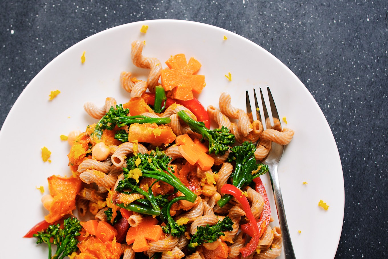 chickpea-and-vegetable-pasta-salad