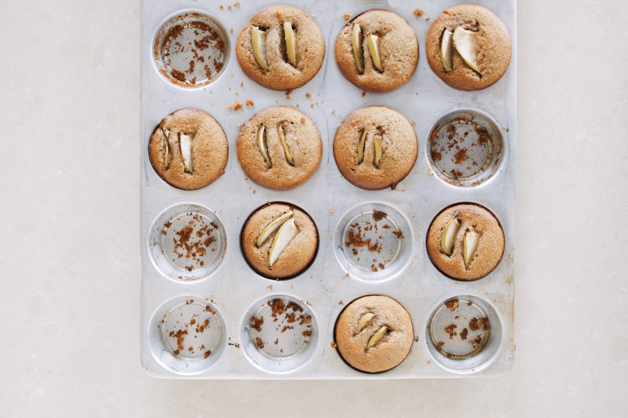 apple-cinnamon-friands