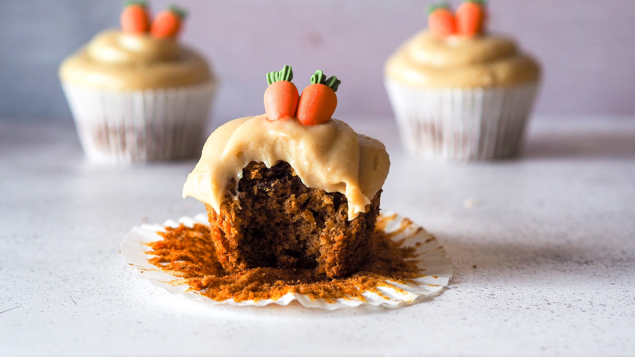 carrot-cake-cupcakes
