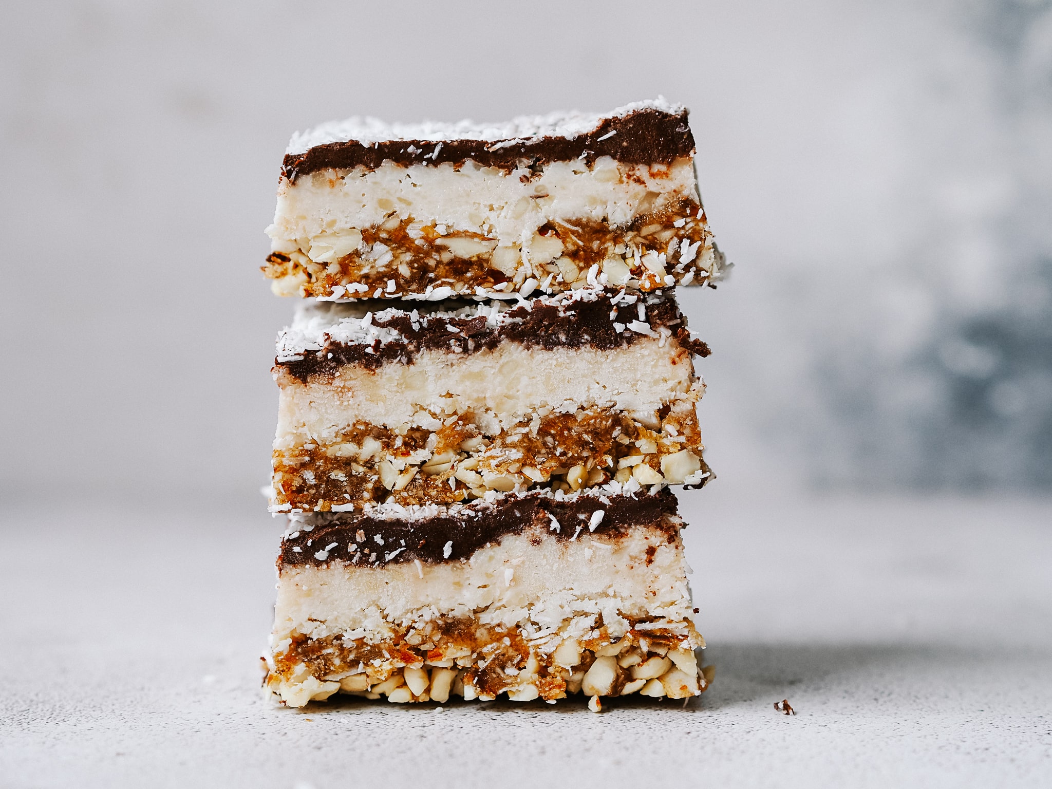 raw-coconut-slice