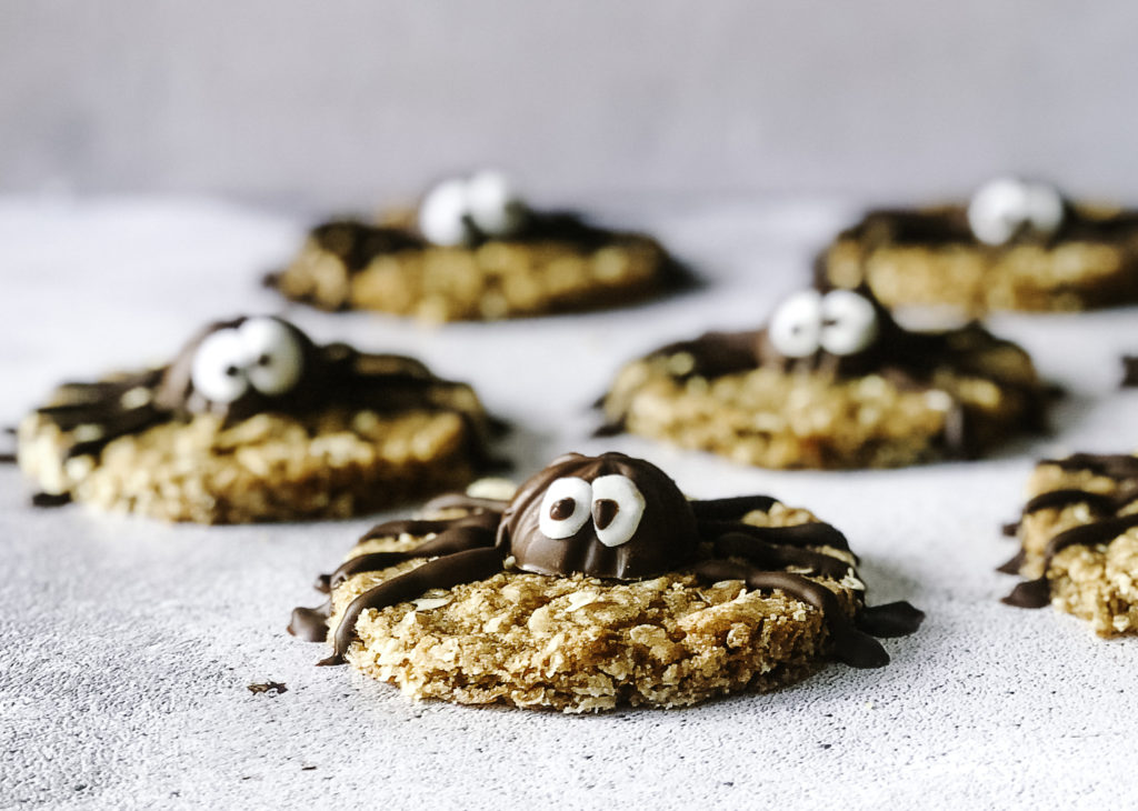spooky-spider-cookies