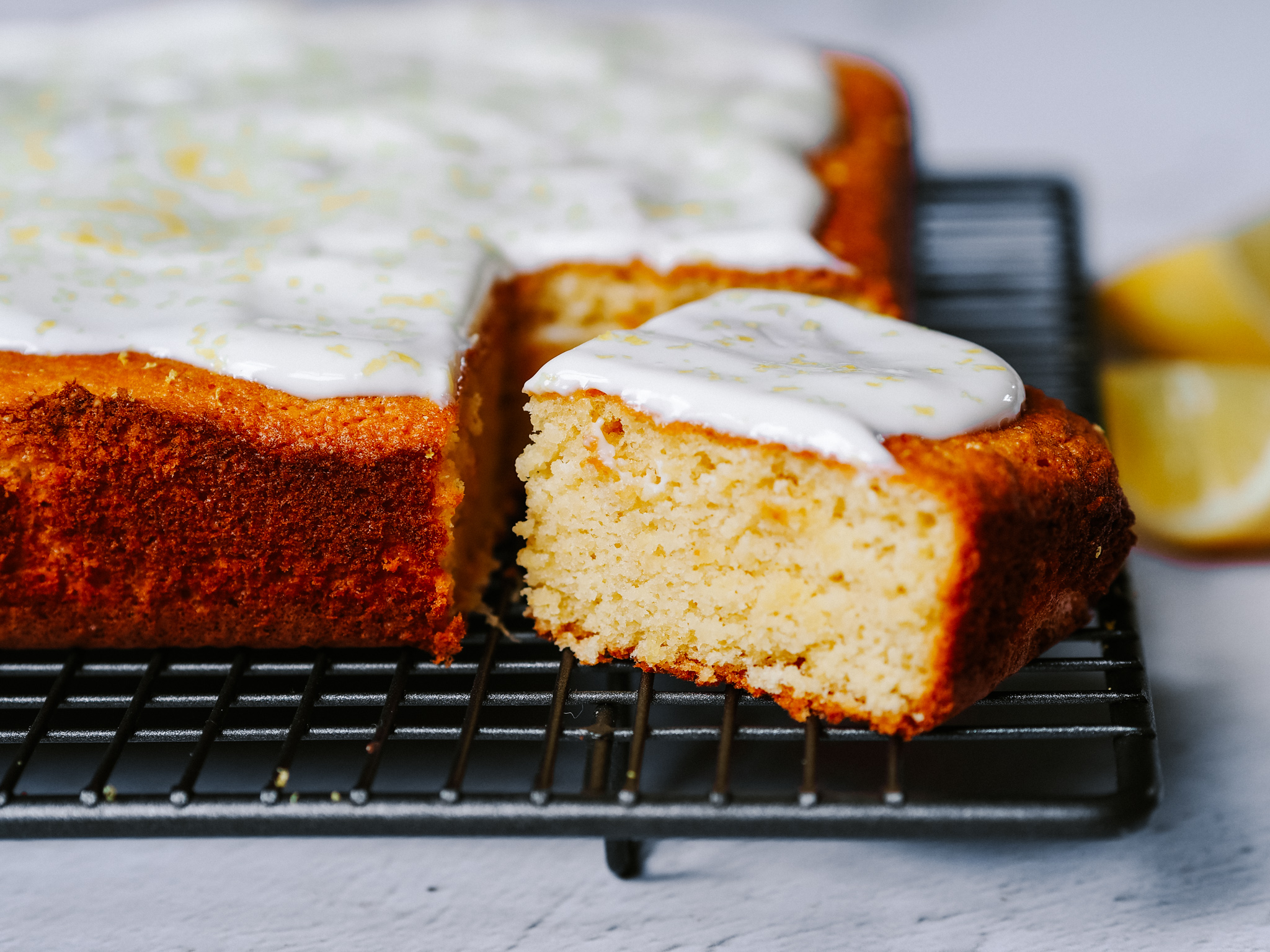 lemon-almond-cake