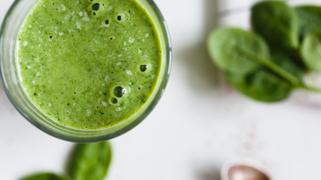 avocado-and-banana-smoothie