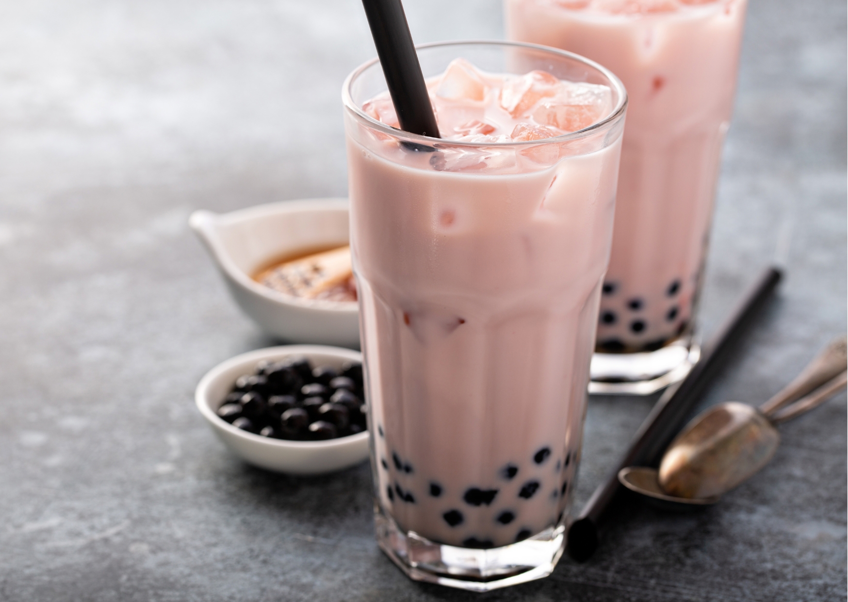 strawberry-milk-bubble-tea